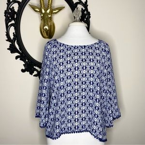 Xhilaration Dark Blue and White Print 3/4 Sleeves Top